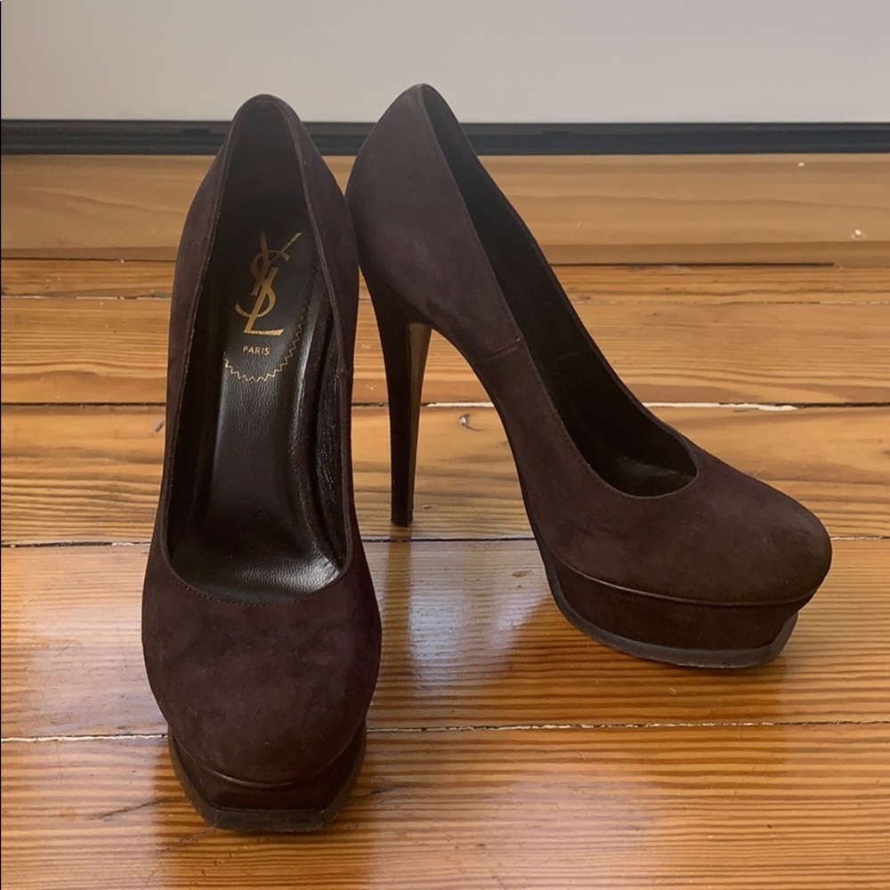 Yves Saint Laurent pumps